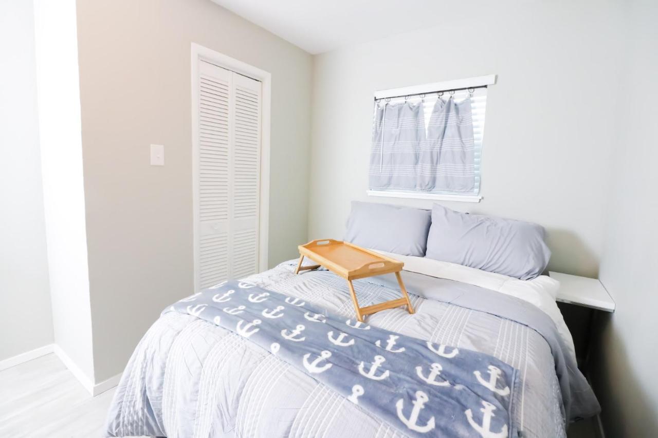 Sunny Daze Walk To Beach 2 Decks Pet Friendly Has A Mini Bar غالفيستون، تكساس المظهر الخارجي الصورة