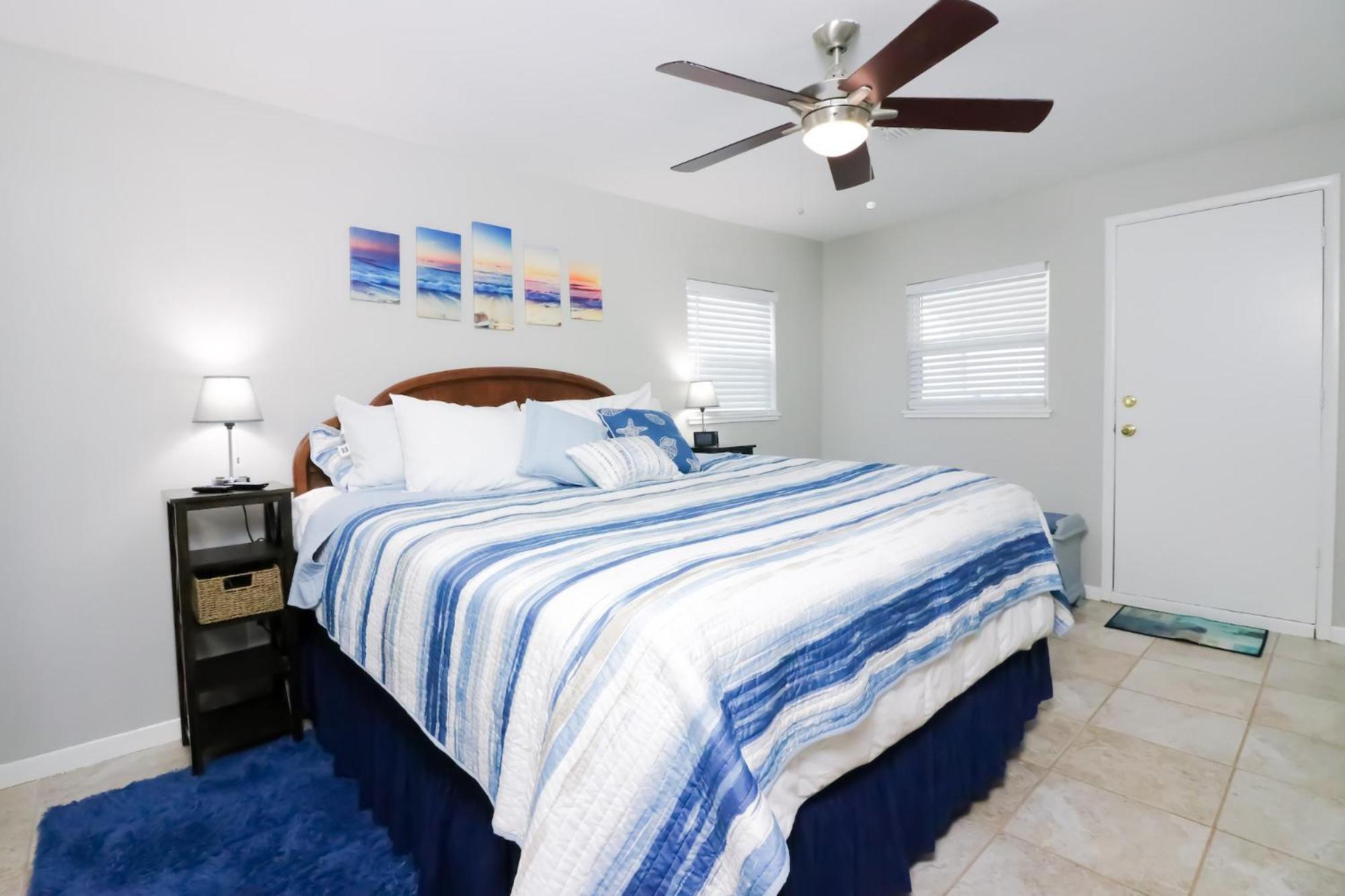 Sunny Daze Walk To Beach 2 Decks Pet Friendly Has A Mini Bar غالفيستون، تكساس المظهر الخارجي الصورة